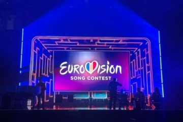 Zece artiști se întrec, în această seară, în Finala Eurovision România. Câștigătorul va reprezenta țara noastră la Torino, la Eurovision 2022