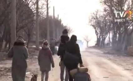 Fluxul de refugiaţi care intră în țara noastră a scăzut. Ucrainenii de la graniță vin să se aprovizioneze în România