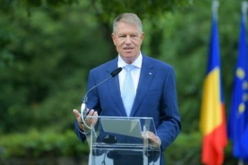 Președintele Iohannis, de Ziua Independenței: Semnificația zilei de 10 Mai 1877 este cu atât mai relevantă astăzi, când un stat independent este supus unei agresiuni barbare