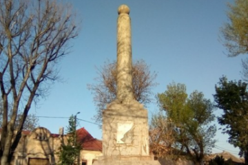 Monumentul Eroilor Sovietici din municipiul Arad ar putea fi demontat în contextul războiului din Ucraina