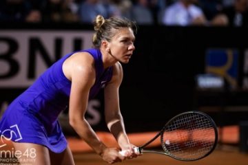 TENIS |  Simona Halep a fost învinsă de americanca Danielle Collins în turul doi al turneului de la Roma