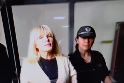 Elena Udrea face o ultimă încercare de a scăpa de condamnare, dar nu vrea să fie audiată de judecătorii români