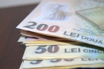 Comisia Europeană şi-a înjumătăţit estimările privind creşterea economiei româneşti, în 2022