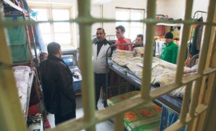 Aproximativ 14.000 de deţinuţi şi angajaţi din penitenciarele din România, testaţi pentru virusul hepatitic B şi C