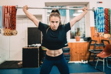 Loredana Toma, aleasă cea mai bună halterofilă europeană din 2021