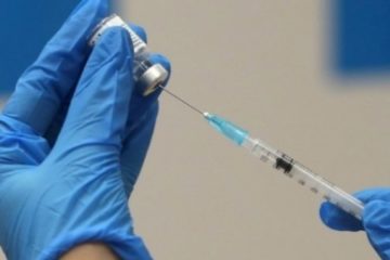 Coronavirus: O singură doză de vaccin este suficientă pentru copiii sănătoşi între 5 şi 11 ani, afirmă experţii germani