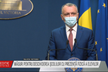 Sorin Cîmpeanu subliniază că anul acesta nu vor fi schimbări pentru elevi la examenele naţionale