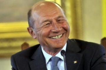 Traian Băsescu: Nu am niciun regret personal după locuinţa statului, mi-am cumpărat un apartament foarte frumos, nu stau în mila statului român