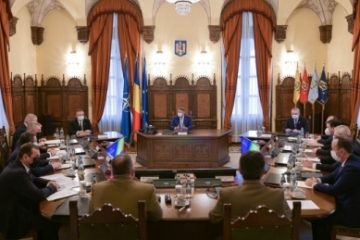 Președintele Klaus Iohannis ar putea avea ultimul cuvânt în CSAT, dacă nu există consens – proiect de lege