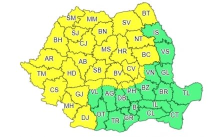 Cod galben de averse, vijelii și grindină în zone din 29 de județe, valabil până duminică