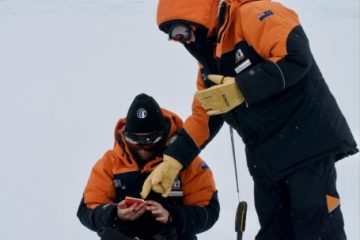 Cercetătorii au descoperit microplastic în zăpada proaspăt căzută în Antarctica