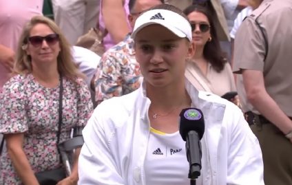 Adversara Simonei Halep în semifinalele turneului de la Wimbledon, Elena Rybakina, născută în Rusia, face apel la încetarea războiului din Ucraina