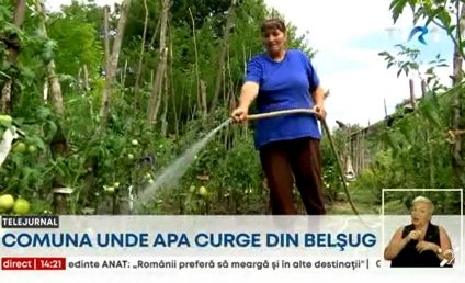Comuna cu apă la discreție! Primarul invită oamenii să-și stropească grădinile