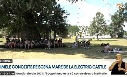 Atmosfera incendiară, la Electric Castle. Domeniul Castelului Banffy, luat cu asalt de spectatori și artiști de renume