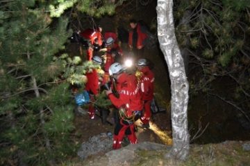 Un cioban băut a pus pe drumuri degeaba salvamontişti şi poliţişti, din Maramureș, într-o zonă muntoasă greu accesibilă