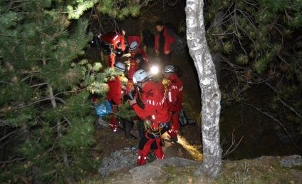 Un cioban băut a pus pe drumuri degeaba salvamontişti şi poliţişti, din Maramureș, într-o zonă muntoasă greu accesibilă