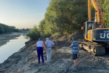 Nivelul scăzut al Dunării face imposibilă irigarea culturilor în Teleorman, Olt și Dolj. La nivel național, peste 116.000 de hectare sunt afectate de lipsa apei