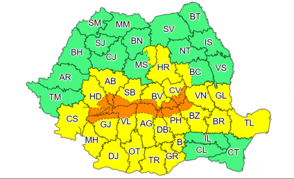 Instabilitate atmosferică în județe din nordul Olteniei și al Munteniei. Valul de căldură se va menţine în vestul şi local în sudul ţării