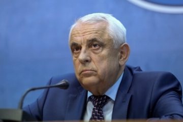 Ministrul Agriculturii: Am încheiat recoltatul grâului în România; cu siguranţă o să avem pâine anul acesta