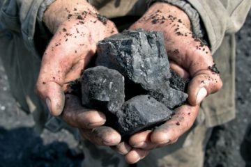 Agenţia Internaţională a Energiei: Consumul mondial de cărbune se va apropia de maximul istoric în acest an
