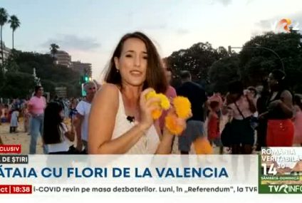 EXCLUSIV Peste o mie de localnici si turişti au participat la cea mai mare bătaie cu flori din Spania