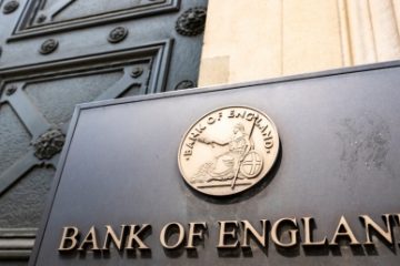 În luptă cu inflația galopantă, Banca Angliei a decis cea mai mare majorare de dobândă de după 1995