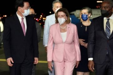De ce costumul roz al lui Nancy Pelosi, din Taiwan, a exprimat mai mult decât ”puterea unei haine”