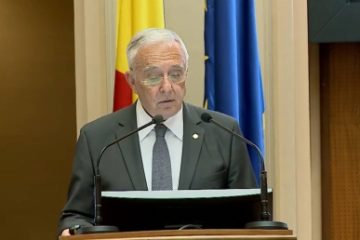 Mugur Isărescu, despre inflație și deficitul comercial al României: „Vedem o temperare a consumului. Băncile au sărit calul cu ROBOR-ul”