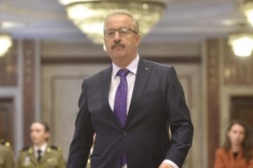 Ministrul Apărării: Sistemul medical sanitar a fost „în linia întâi” de la debutul pandemiei de COVID-19. Membrii Corpului medical militar au dat dovadă de altruism, devotament, spirit de sacrificiu