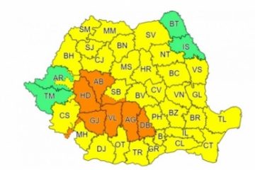 Instabilitate atmosferică și ploi abundente în toată țara până marți, la ora 22.00. Atenționări cod galben și portocaliu