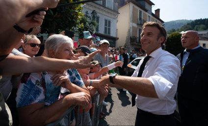 Macron îi atenţionează pe francezi în legătură cu ”sfârşitul abundenţei” şi al ”lipsei de griji”