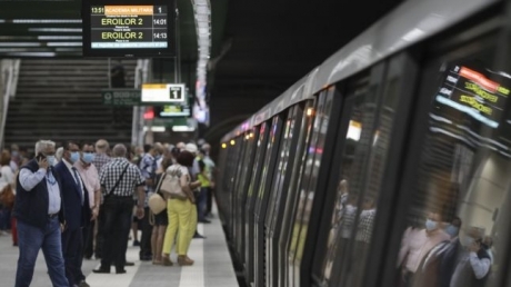 trenurile-de-metrou-vor-circula-cu-restrictii-de-viteza-intre-piata-romana-si-piata-victoriei-1,-pana-in-3-septembrie