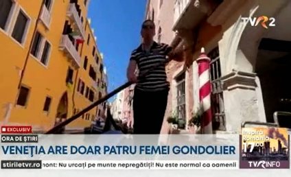 Femeia gondolier, o raritate la Veneția. Gioia Monti demontează mitul gondolierilor bărbați