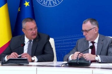 Ciucă: E ultimul an care se desfăşoară pe vechiul pachet de legi ale educaţiei. Apreciez dezbaterile, încurajez dialogul