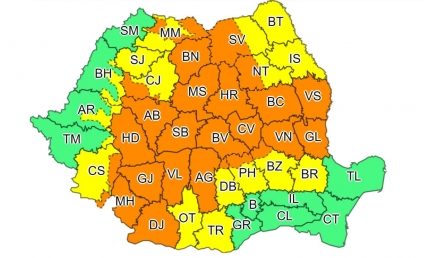 ANM: Cod portocaliu de furtună, în majoritatea regiunilor, dar și Cod galben de caniculă, în 13 județe, inclusiv în București