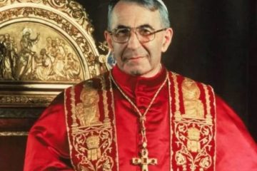 Papa Ioan Paul I a fost beatificat la Roma, după ce Vaticanul a recunoscut un miracol atribuit celui numit „Papa zâmbitor”