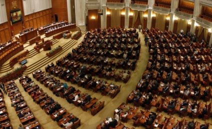 Senat: Subvenţiile pentru partide, împărţite şi în funcţie de numărul de femei alese în Parlament