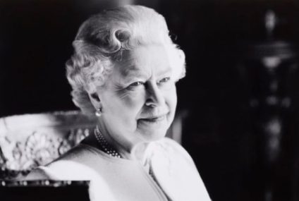 Regina Elisabeta a II-a a Marii Britanii a murit. 70 de ani de domnie, o viață dedicată serviciului public