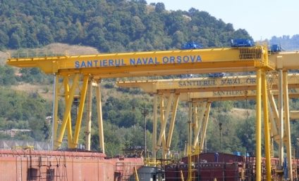 Explozie pe Șantierul Naval Orșova, la o navă aflată în reparații. Trei persoane au ajuns la spital cu arsuri. O victimă se află în stare gravă