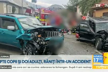 Accident în Bistrița-Năsăud: Șapte copii și doi adulți au ajuns la spital, după ce două mașini s-au ciocnit