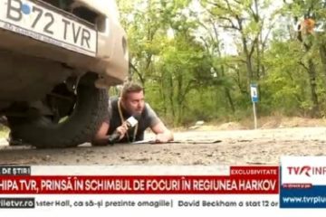 Echipa TVR, prinsă în schimbul de focuri din regiunea Harkov. Corespondență de la trimisul special, Alex Costache: „Sunt bombardamente puternice chiar în acest moment, militarii ne-au spus să stăm culcați”