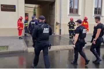Alertă falsă cu bombă la Liceul I.C. Brătianu din Timișoara. Elevii au fost evacuați de urgență