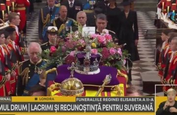 Procesiune impresionantă la funeraliile Reginei Elisabeta a II-a. Suverana, înmormântată alături de prinţul Philip în Capela Sf. George a Castelului Windsor