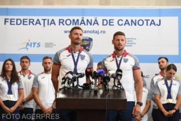 România a câștigat aurul în proba masculină de dublu rame la Mondiale. Marius Cozmiuc şi Sergiu Bejan sunt şi campioni europeni în această probă