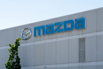 Mazda nu va mai produce maşini în Rusia. Alți doi producători niponi de mașini își sistează sau suspendă activitatea în țară