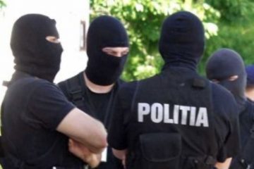 Peste 150 de persoane legitimate după meciul România – Bosnia-Herţegovina. Au fost aplicate şase sancţiuni contravenţionale