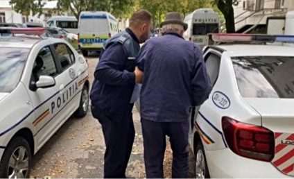 Bărbatul de 72 de ani, din Dolj, care ar fi violat două copile de cinci ani, a fost reținut