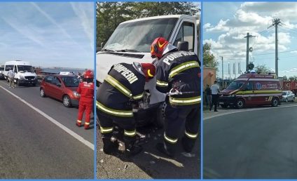 Un microbuz cu 16 pasageri, implicat într-un accident pe A1, lângă Ciorogârla. Trei oameni au ajuns la spital