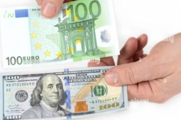 Dolarul american îşi menţine aprecierea în faţa monedei europene