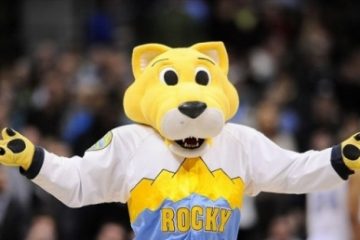 O mascotă din NBA câştigă triplu faţă de cel mai bine plătită jucătoare din WNBA